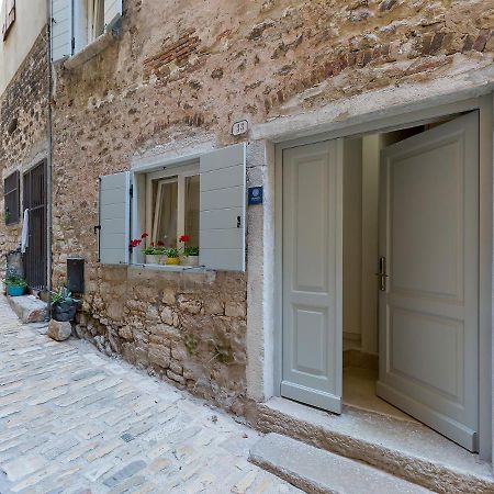 Cozy Montalbano Studios By Irundo Rovinj Luaran gambar